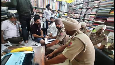 Punjab Police recording statement of forex trader in Amritsar on Sunday. (HT) Punjab Police recording statement of forex trader in Amritsar on Sunday. (HT)