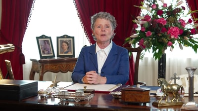 Imelda Staunton will be the new Queen Elizabeth II. Imelda Staunton will be the new Queen Elizabeth II.