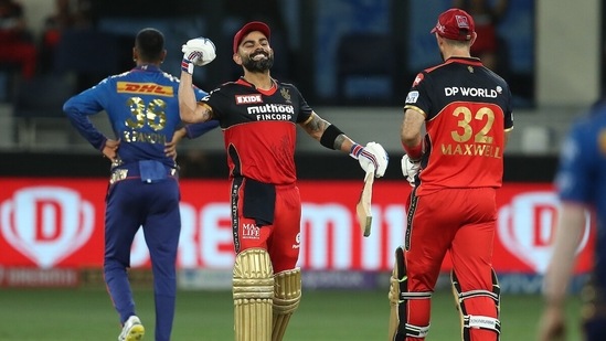 Glenn Maxwell woke up and chose reverse hits today. Along with Kohli, the two took RCB past 100 and stitched a quickfire 51-run stand. Kohli departed on 51.(BCCI/IPL)
