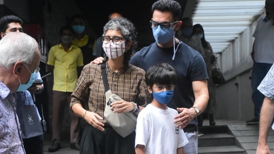 Aamir Khan, Kiran Rao and their son Azad Rao Khan.(Varinder Chawla)