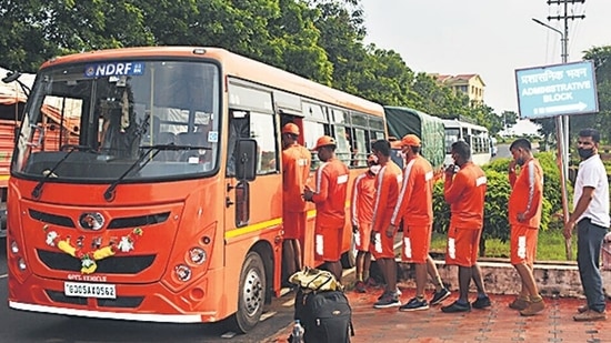 Ahead of Cyclone Gulab alert in Odisha and Andhra Pradesh, NDRF personnel prepare to take positions.&nbsp;(Twitter/NDRF)