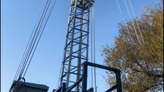 One of the cell towers, in Defence Colony, the installation of which was put on hold (Sourced)