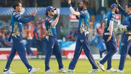 Can Mumbai Indians avert a hat-trick of defeats? (IPL/Twitter)