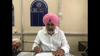 Dr Manjit Singh on Monday tendered his resignation from the post of PHSC director.