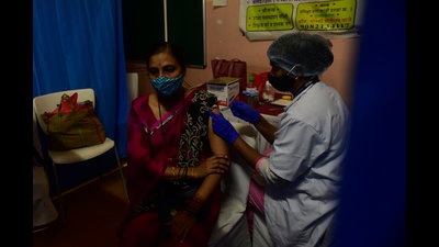 The first such Covid vaccination drive for women only in Mumbai was held on September 17 (Anshuman Poyrekar/HT PHOTO)
