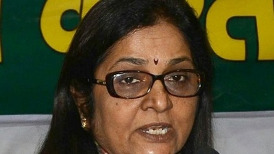 Congress state in-charge Rajni Patil addressing press conference at Rajiv Bhawan , Shimla on Friday. (HT_PRINT)