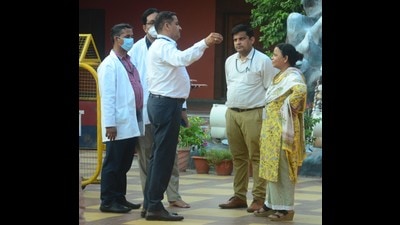 The CBI team records statements of disciples, sewadaars (servitors) and others (HT photo) The CBI team records statements of disciples, sewadaars (servitors) and others (HT photo)