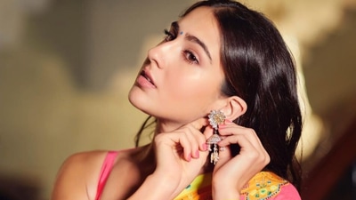 She is seen wearing a pink saree in the photos. 