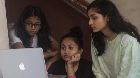 Maharashtra FYJC: First-come-first-serve admission begins tomorrow(Anshuman Poyrekar/HT PHOTO) Maharashtra FYJC: First-come-first-serve admission begins tomorrow(Anshuman Poyrekar/HT PHOTO)