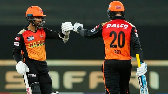 In response, Wriddhiman Saha (left) and Jason Roy got SRH off to a dream start, taking the side past 50 in just 4.5 overs.(BCCI/IPL)