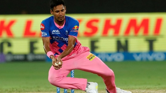 RR clawed their way back into the game and mounted further pressure on SRH as Mustafizur Rahman dismissed Priyam Garg on a golden duck.(BCCI/IPL)