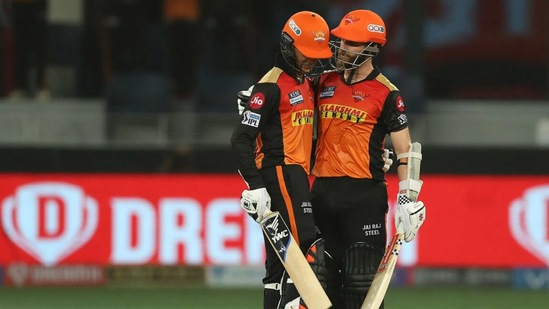 Abhishek Sharma (21*) and Williamson bailed their team out of trouble with an important 48-run stand.(BCCI/IPL)
