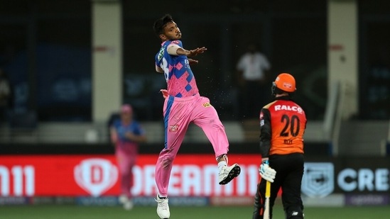 Chetan Sakariya takes flight as he celebrate taking the big wicket of Jason Roy.(BCCI/IPL)