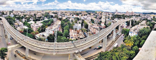 A panoramic view of the Metro rail track in Kothrud. The Metro line is viewed by Kothrud residents as being the answer to the area’s traffic problems. (RAHUL RAUT/HT) A panoramic view of the Metro rail track in Kothrud. The Metro line is viewed by Kothrud residents as being the answer to the area’s traffic problems. (RAHUL RAUT/HT)