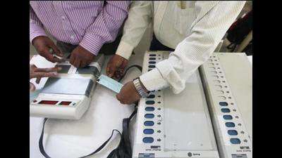 The byelections in Mandi Lok Sabha constituency besides Arki, Jubbal-Kotkhai and Fatehpur assembly segments will be conducted using electronic voting machines (EVMs) on October 30. (HT representative photo) The byelections in Mandi Lok Sabha constituency besides Arki, Jubbal-Kotkhai and Fatehpur assembly segments will be conducted using electronic voting machines (EVMs) on October 30. (HT representative photo)