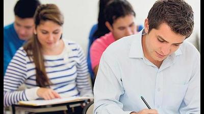 An MBA aspirant must be able to express himself/herself clearly. An MBA aspirant must be able to express himself/herself clearly.