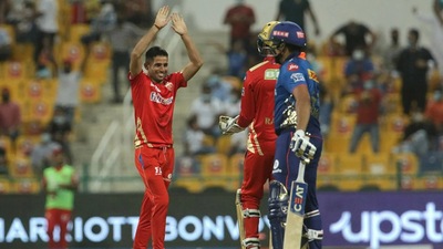 Mumbai Indians got off to a terrible start as Ravi Bishnoi picked up two wickets in the same over. First, he dismissed Rohit Sharma for 8. (BCCI/IPL)