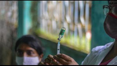 As per state authorities, Pune district reported 609 fresh Covid cases in 24 hours on Tuesday. Seven Covid deaths were reported in Pune district in the last 24 hours. (AFP (FOR REPRESENTATIONAL PURPOSE))
