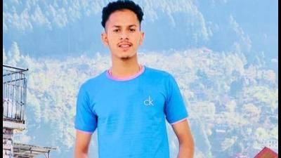 A 20-year-old man, Sarwan Singh, was killed while three others received injuries in a firing between two groups over the “election” of a college president at Chohla Sahib in Tarn Taran district of Punjab on Tuesday. (HT) A 20-year-old man, Sarwan Singh, was killed while three others received injuries in a firing between two groups over the “election” of a college president at Chohla Sahib in Tarn Taran district of Punjab on Tuesday. (HT)