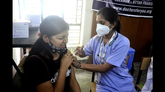 The Uttar Pradesh government’s decision to ease Covid restrictions further comes after the state registered a dip in corona cases. (Deepak Gupta/ht file)