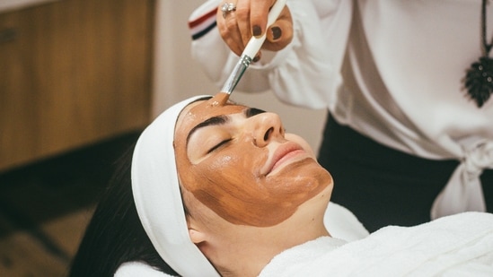 Age-reversing creams: Reversing signs of ageing with just a product is a scam. If you want to see a drastic improvement in your skin texture then you have to go for cosmetic surgeries.(Unsplash)