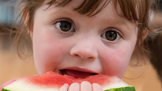 Children who eat a better diet, packed with fruit and vegetables, have better mental wellbeing, a new study found.(Unsplash)