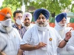 Chandigarh: Shiromani Akali Dal (SAD) president Sukhbir Singh Badal with party leaders after meeting the governor of Punjab regarding the farmers' land acquisition issue.&nbsp;