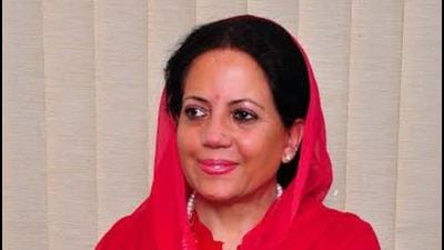 The Congress is likely to field former HP CM Virbhadra Singh’s wife Pratibha Singh from Mandi seat that fell vacant after the death of MP Ramswaroop Sharma. (HT file photo) The Congress is likely to field former HP CM Virbhadra Singh’s wife Pratibha Singh from Mandi seat that fell vacant after the death of MP Ramswaroop Sharma. (HT file photo)