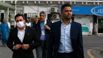 Wasim Khan, right, of the Pakistan's Cricket Board (AP)