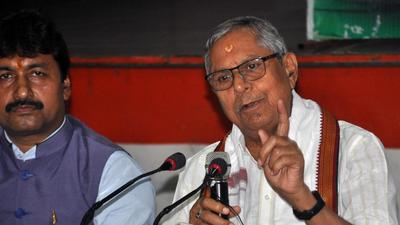 Congress national spokesperson Mohan Prakash during a press conference at Sadaquat Ashram in Patna on Wednesday. (Santosh Kumar/ HT Photo)