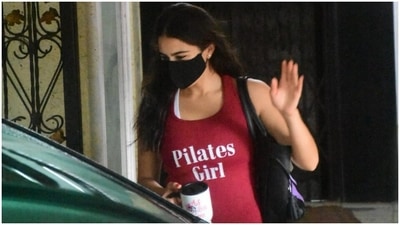 Sara adorned her pilates’ girl tank top with violet striped shorts and carried a coffee mug. (HT Photos/Varinder Chawla)