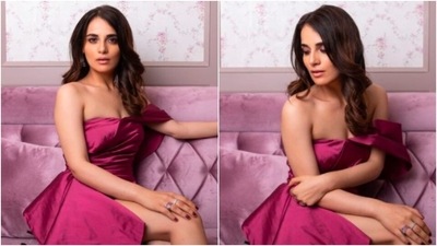For makeup, Radhika Madan opted for minimal makeup with subtle purple eyes. (Instagram/@radhikamadan)