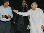 Congress leaders Shashi Tharoor and Manish Tiwari have extended support to Kapil Sibal (File Photo: Arvind Yadav/ Hindustan Times) Congress leaders Shashi Tharoor and Manish Tiwari have extended support to Kapil Sibal (File Photo: Arvind Yadav/ Hindustan Times)