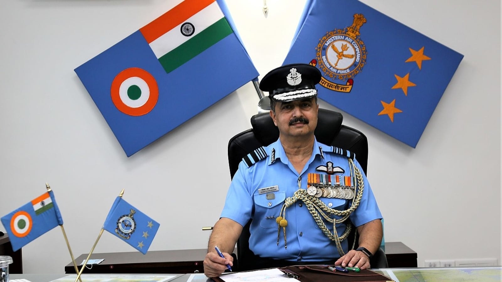 Air Chief Marshal Vivek Ram Chaudhari takes charge as new chief of Indian  Air Force | Latest News India - Hindustan Times