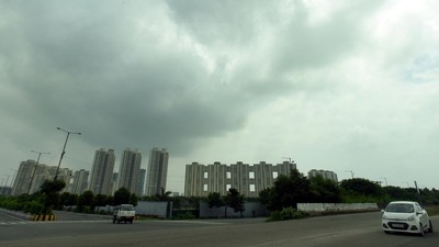 Emphasising on the lack of a fire station in the area, the group requested the officer to at least set up one unit to cater to over 50,000 flats in the area. (Representational Image, Photo by Sunil Ghosh / Hindustan Times) Emphasising on the lack of a fire station in the area, the group requested the officer to at least set up one unit to cater to over 50,000 flats in the area. (Representational Image, Photo by Sunil Ghosh / Hindustan Times)