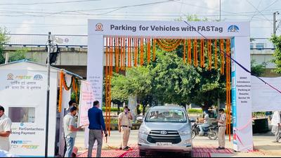 The cashless parking lot, which uses Fastag to deduct parking fee, is in Dwarka Sector 14. (Sourced)