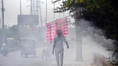 The statement further said 11 teams were deployed to carry out inspections in areas such as Connaught Place, Connaught Circus, Khan Market, Pandara Road and Janpath in New Delhi as well as Munirka, RK Puram, Mahiplapur, Rangpuri, Mayapuri, Naraina Vihar and Naraina, Vasant Kunj, Vasant Vihar, Nangal Raya, Sagarpur East in south Delhi. (Representative image/HT Archive) The statement further said 11 teams were deployed to carry out inspections in areas such as Connaught Place, Connaught Circus, Khan Market, Pandara Road and Janpath in New Delhi as well as Munirka, RK Puram, Mahiplapur, Rangpuri, Mayapuri, Naraina Vihar and Naraina, Vasant Kunj, Vasant Vihar, Nangal Raya, Sagarpur East in south Delhi. (Representative image/HT Archive)