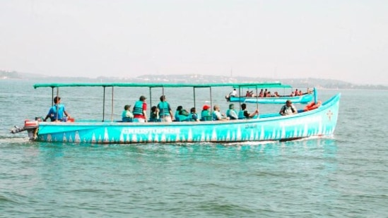 Goa Bollywood Tour: This ride starts from Captain of Ports Jetty, Panjim and takes you towards Mandovi River Backwater. In this 1-hour journey, you will cross a few spots that were featured in Bollywood films.&nbsp;(Instagram/@welcometogoa)