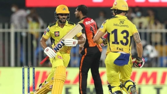 Ruturaj Gaikwad, Faf du Plessis taking a quick single during IPL 2021 match 44 between Sunrisers Hyderabad and Chennai Super Kings(iplt20.com)