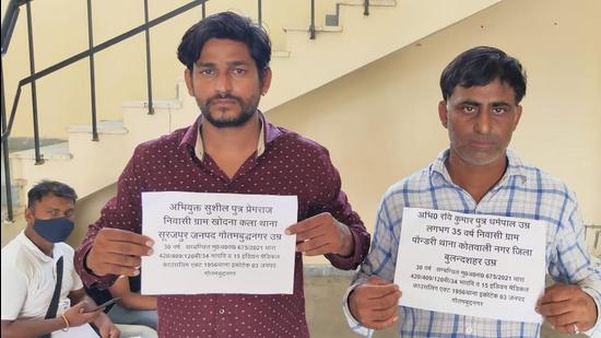 Sushil Kumar (left) and Ravi Kumar were arrested on Sunday for illegally administrating vaccines in Greater Noida. (Sourced) Sushil Kumar (left) and Ravi Kumar were arrested on Sunday for illegally administrating vaccines in Greater Noida. (Sourced)