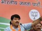 Addressing the gathering, Manoj Tiwari questioned the ban and said that the situation has returned to almost normal(PTI) Addressing the gathering, Manoj Tiwari questioned the ban and said that the situation has returned to almost normal(PTI)