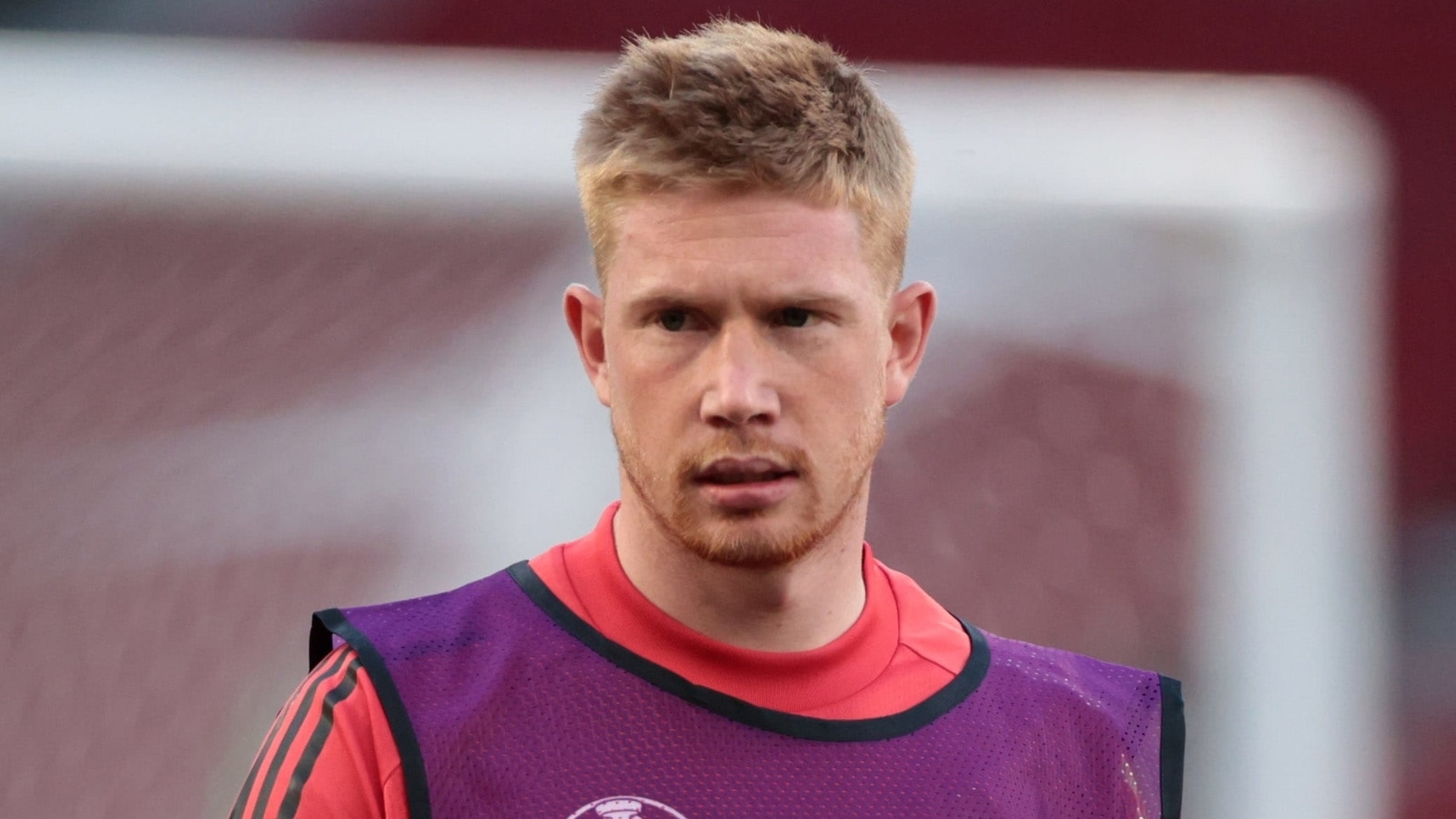 Kevin De Bruyne of Belgium holds a ball in his hand during the Uefa Nations  League semi-final football match between Belgium and France at Juventus  stadium in Torino (Italy), October 7th, 2021.