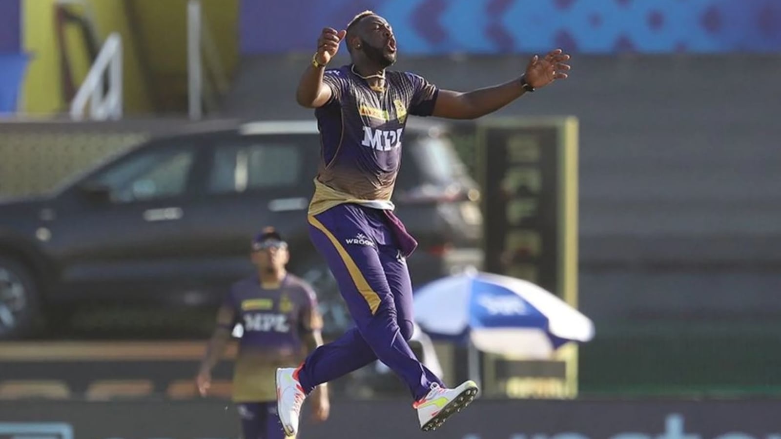 IPL 2021: KKR vs MI Play of the Day – Andre Russell's lethal final