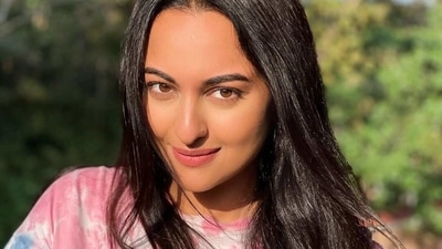 Sonakshi Sinha spoke about her first serious relationship. Sonakshi Sinha spoke about her first serious relationship.