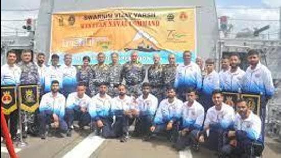 The 20-member naval expedition to Mount Trishul, located at a height of 7,120 metre, was flagged off from Mumbai on September 3. (PIB PHOTO.) The 20-member naval expedition to Mount Trishul, located at a height of 7,120 metre, was flagged off from Mumbai on September 3. (PIB PHOTO.)