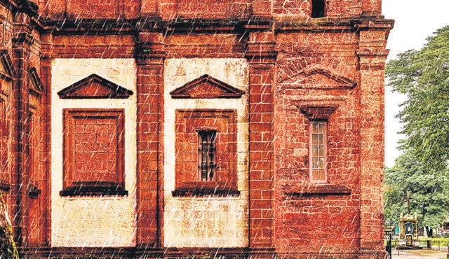 Vishvesh Prabhakar Kandolkar’s print of the Basilica of Bom Jesus, trapped in its own fame, is most familiar to pilgrims and tourists in this form, its laterite stone exposed to the elements. But this is not how the structure was meant to stand. Vishvesh Prabhakar Kandolkar’s print of the Basilica of Bom Jesus, trapped in its own fame, is most familiar to pilgrims and tourists in this form, its laterite stone exposed to the elements. But this is not how the structure was meant to stand.