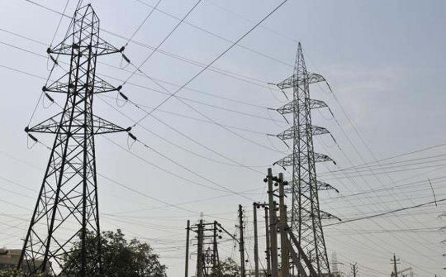 Bengaluru might see some power cuts in the coming couple days. (HT FILE/REPRESENTATIONAL IMAGE) Bengaluru might see some power cuts in the coming couple days. (HT FILE/REPRESENTATIONAL IMAGE)