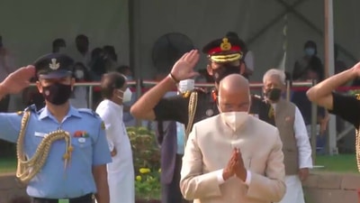 President Ram Nath Kovind at Rajghat (ANI)