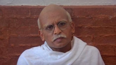 Annu Kapoor played Mahatma Gandhi in the 1993 film Sardar. 