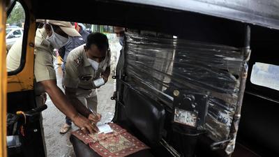 Two people were arrested for making a duplicate of another, permitted rickshaw driver’s number plate and violating traffic rules at least 18 times. A case under Sections 420 (cheating) and 34 (common intention) of the Indian Penal Code was registered at Chakan police station. (REPRESENTATIVE PHOTO)